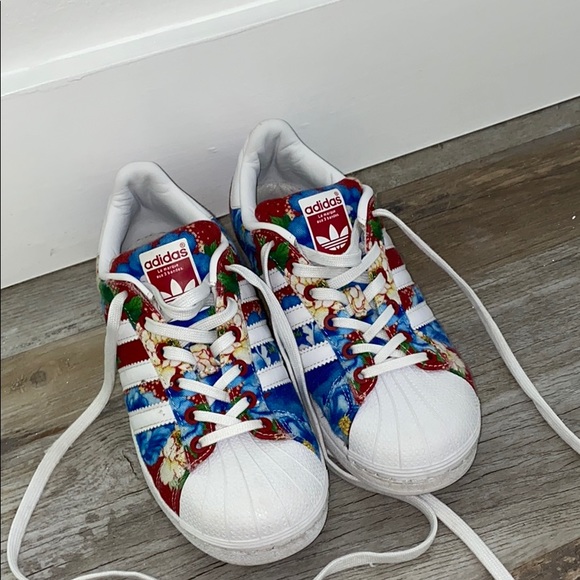 adidas floral tennis shoes